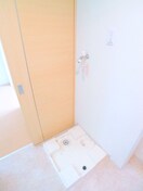 洗濯機置場 メゾンMORIKO