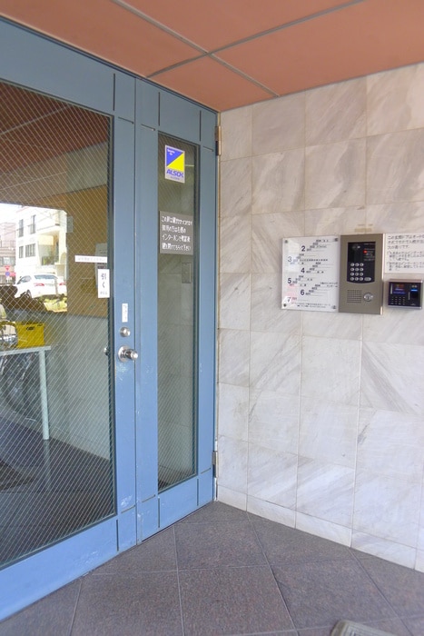 エントランス部分 白樺フラッツ