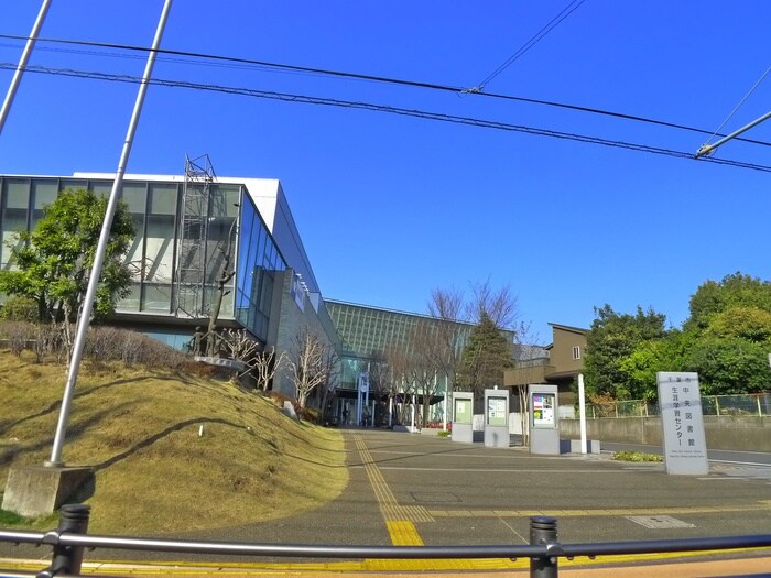 千葉市中央図書館(図書館)まで450m 白樺フラッツ