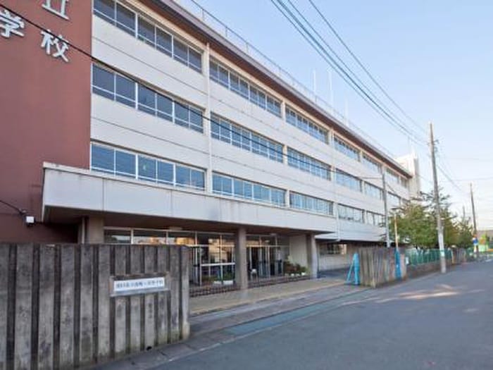 川口市立南鳩ヶ谷小学校(小学校)まで350m プリムヴェール南鳩ヶ谷