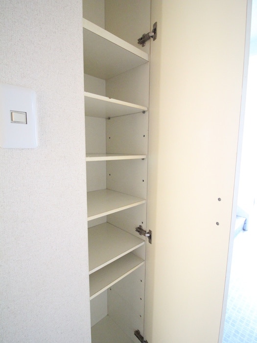 靴箱 ローズガーデンＡ５７番館