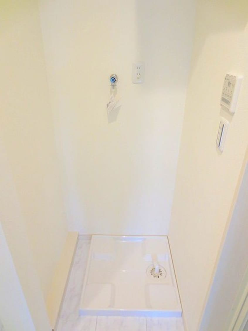 洗濯機置場 シャイニング駒沢