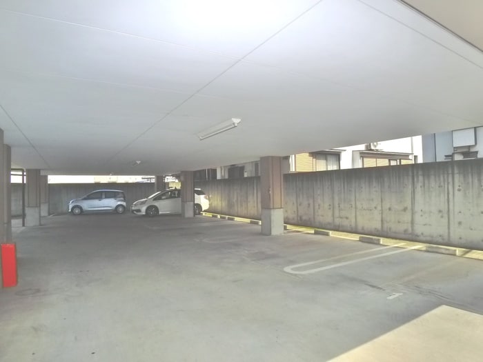 駐車場 ニューリーブス