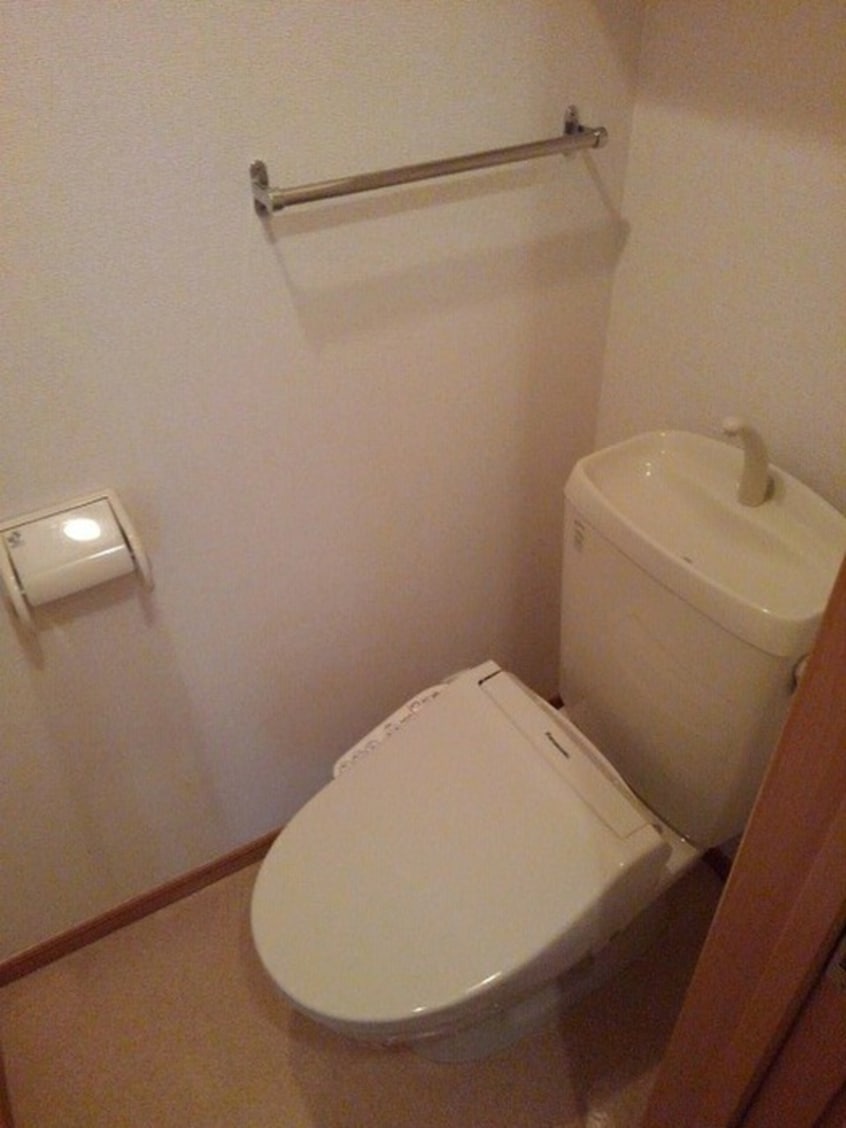 トイレ ウエストリバー