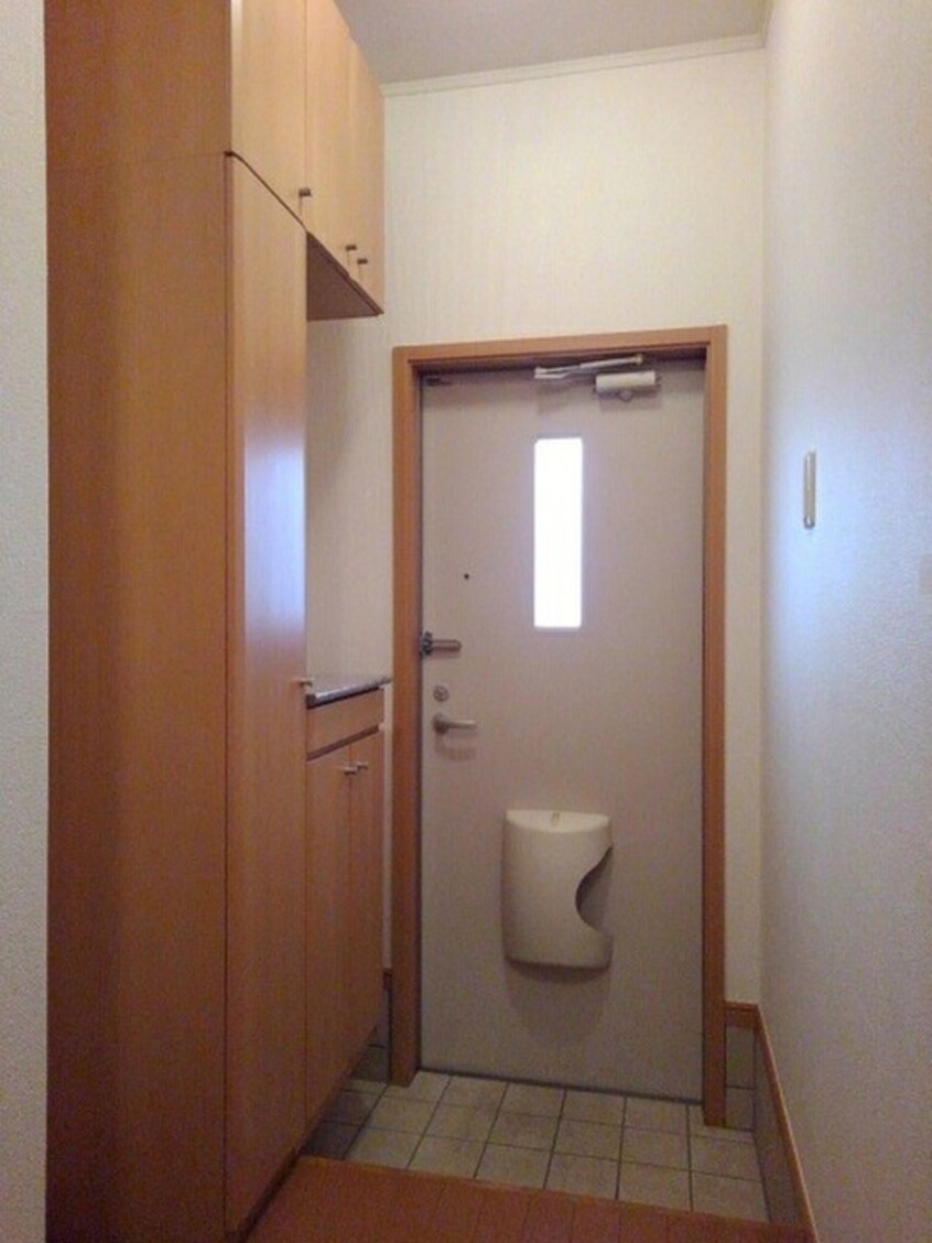 玄関 ウエストリバー