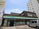 ファミリーマート(コンビニ)まで218m クレアーレ