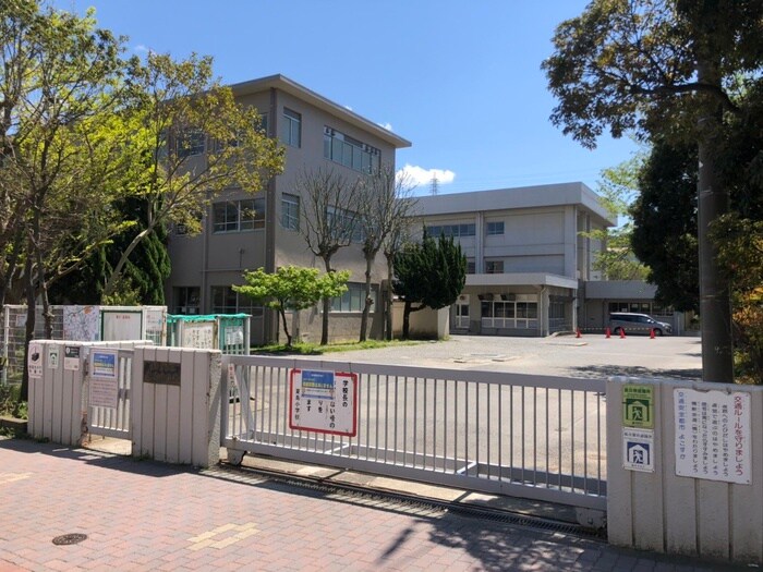 横須賀市立夏島小学校(小学校)まで410m コ－トベル