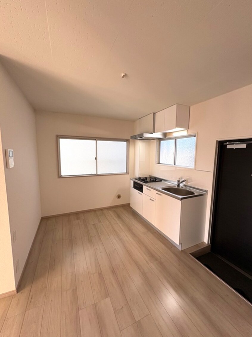 内観写真 メゾン森　１