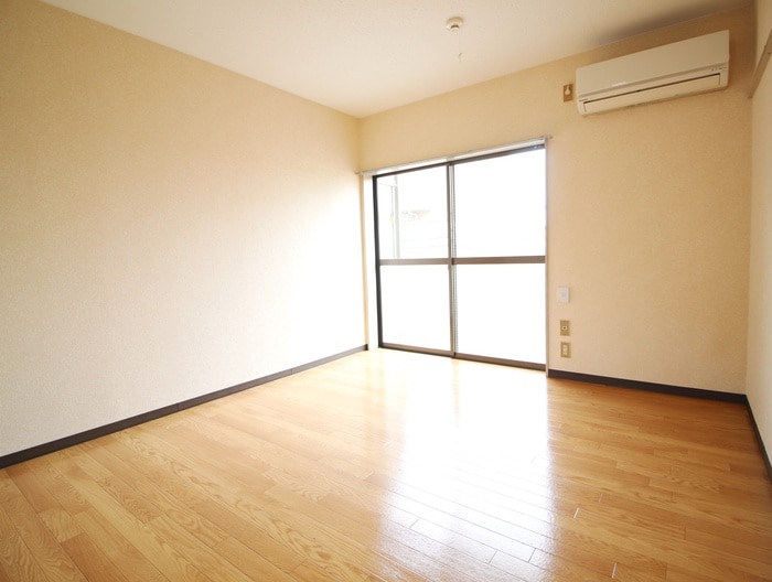 居室 ハイネス宮腰