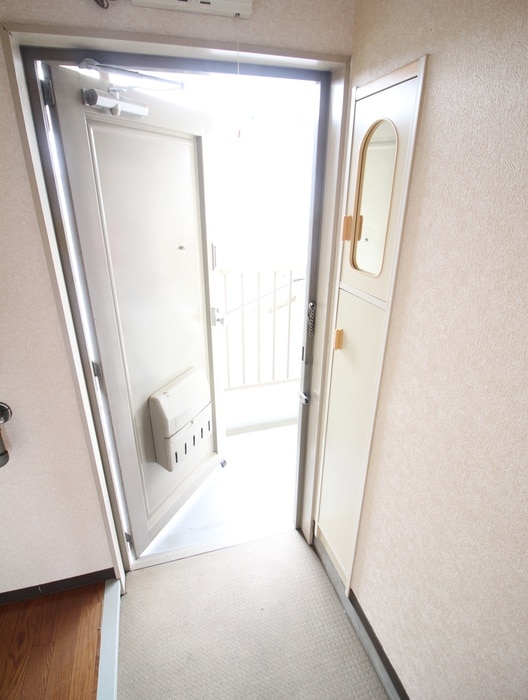 玄関 ハイネス宮腰