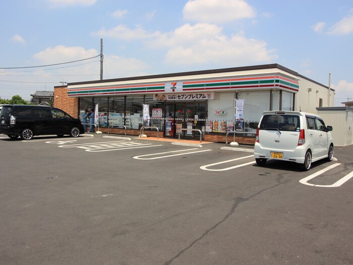 セブンイレブン三郷早稲田4丁目店(コンビニ)まで180m ティアラ三郷