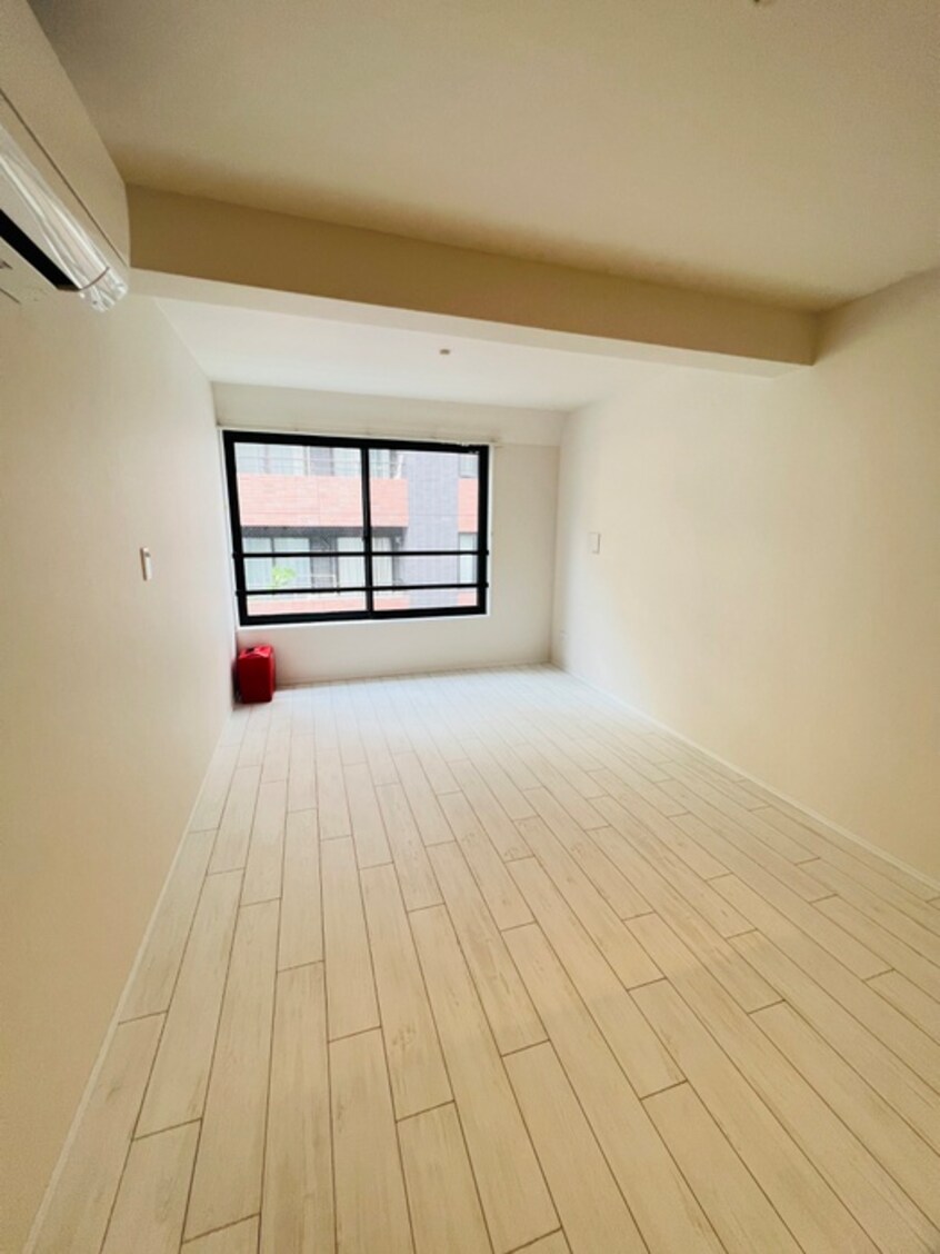 居室 ＣＲＥＡＬ新富町