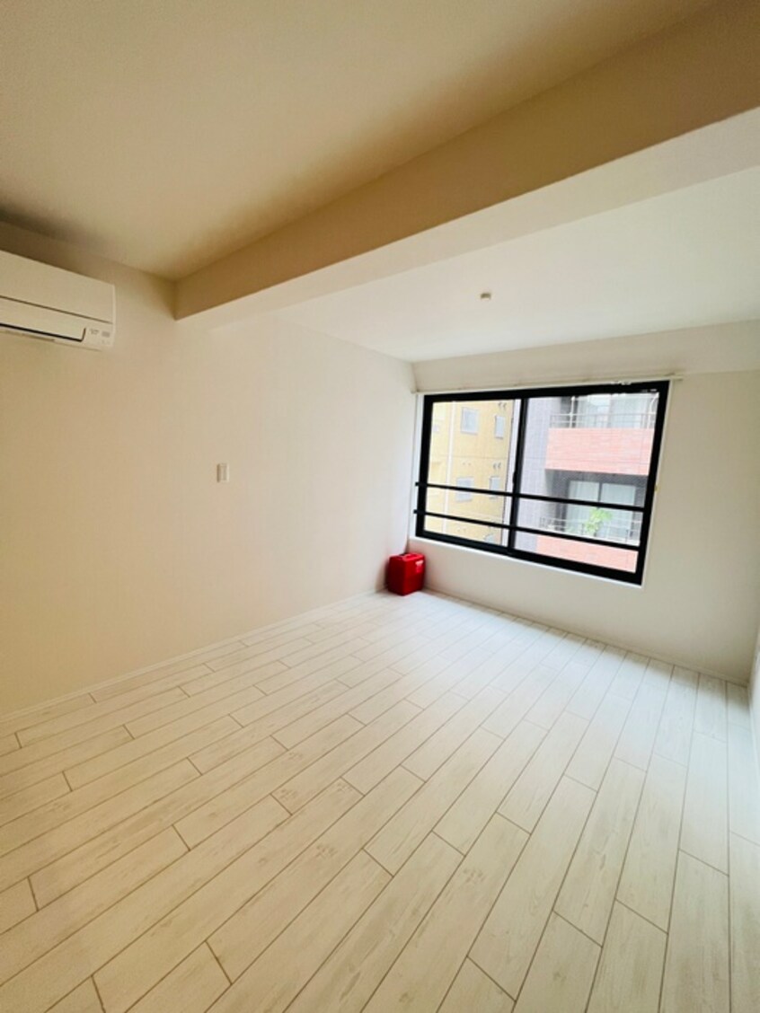 居室 ＣＲＥＡＬ新富町