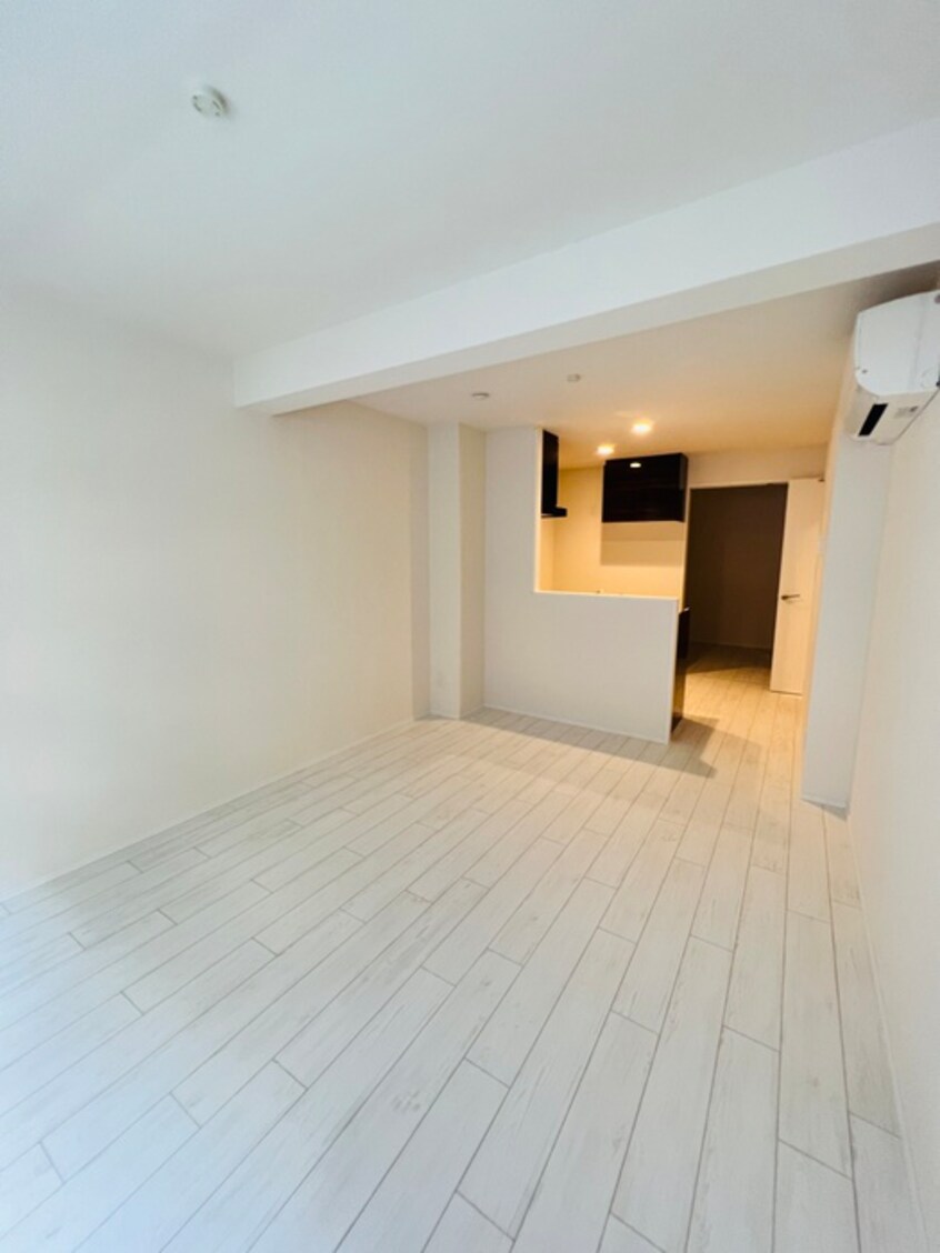 居室 ＣＲＥＡＬ新富町