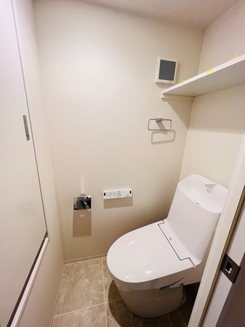 トイレ ＣＲＥＡＬ新富町