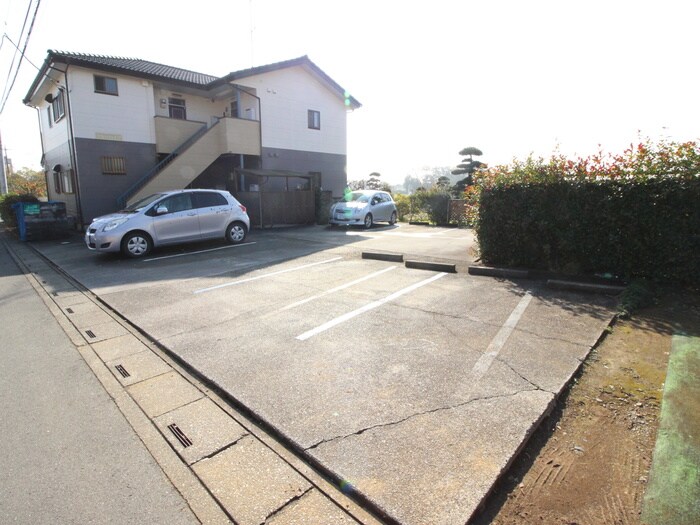 駐車場 グレ－ハイツ
