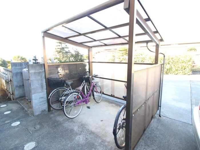 駐輪場 グレ－ハイツ