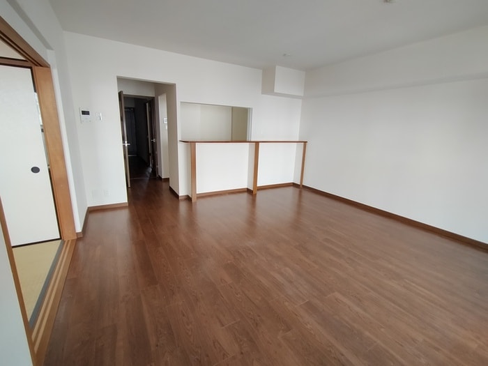 居室 ロイヤルヒルズ高砂