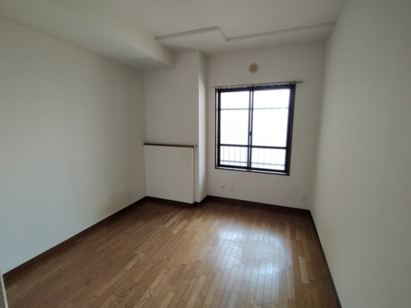 居室 ロイヤルヒルズ高砂