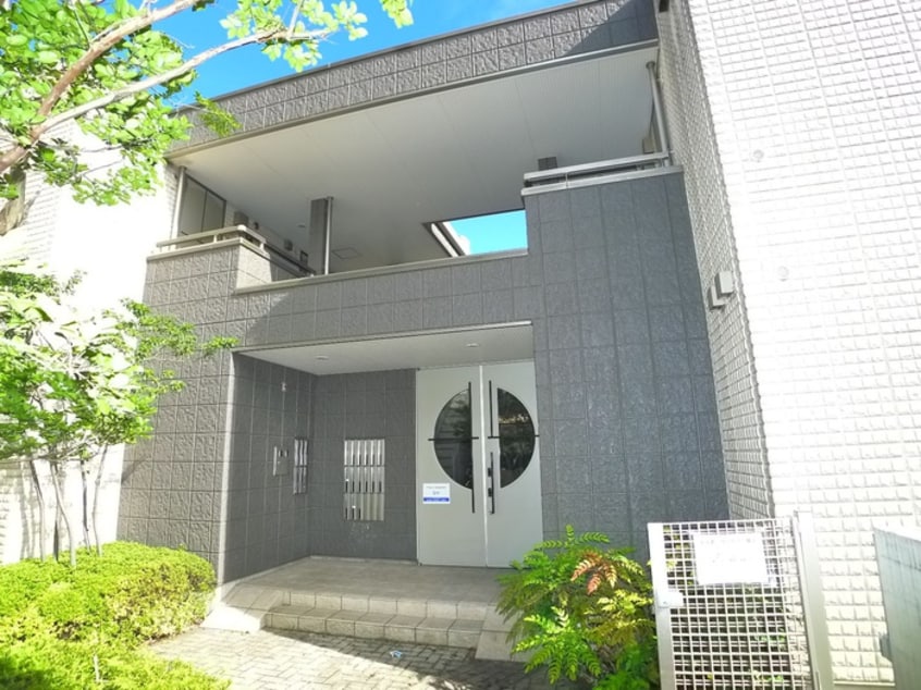 エントランス部分 プロウノン高砂Ａ