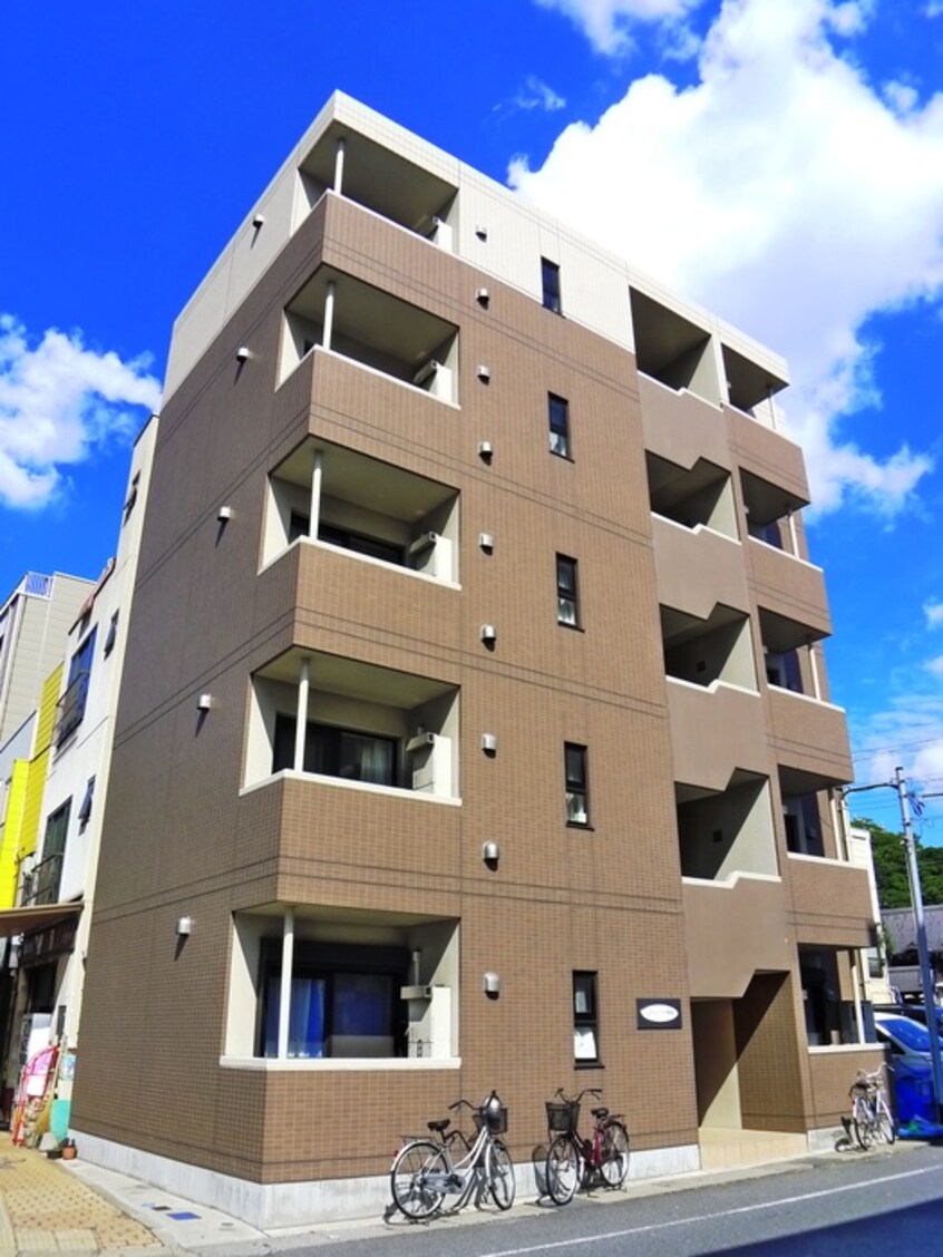 外観写真 アンビシャス千葉城前