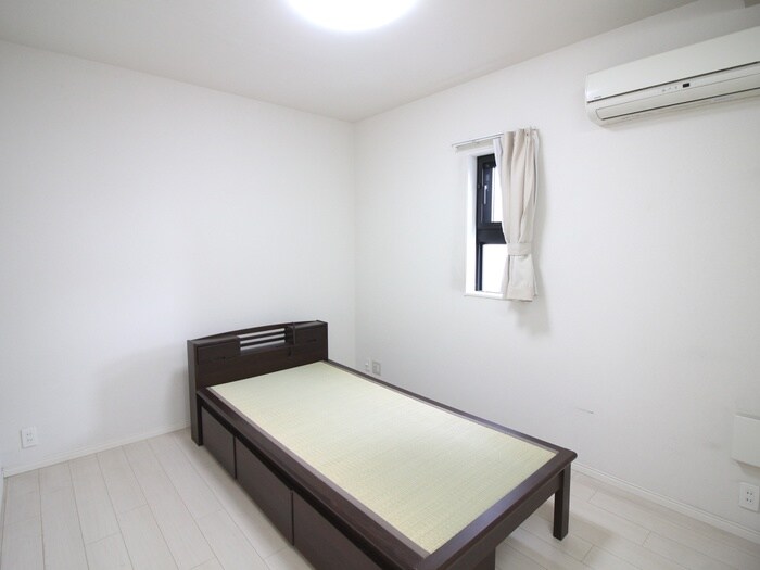 居室 アンビシャス千葉城前