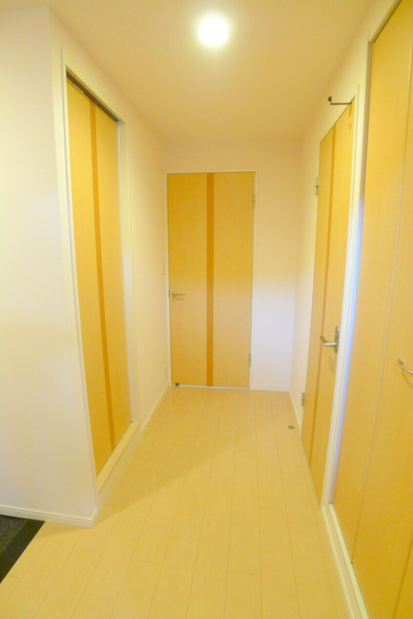 廊下 アンビシャス千葉城前