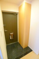 玄関 アンビシャス千葉城前