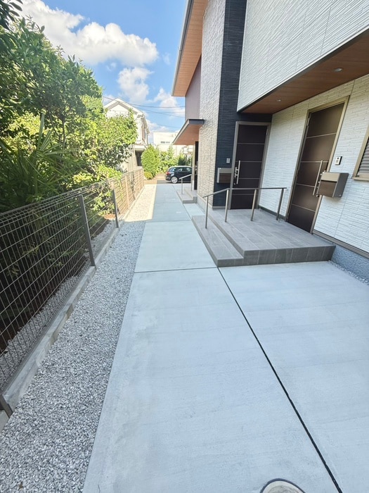 エントランス部分 Urban Suites Kunitachi