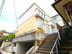 ハマハイツ
