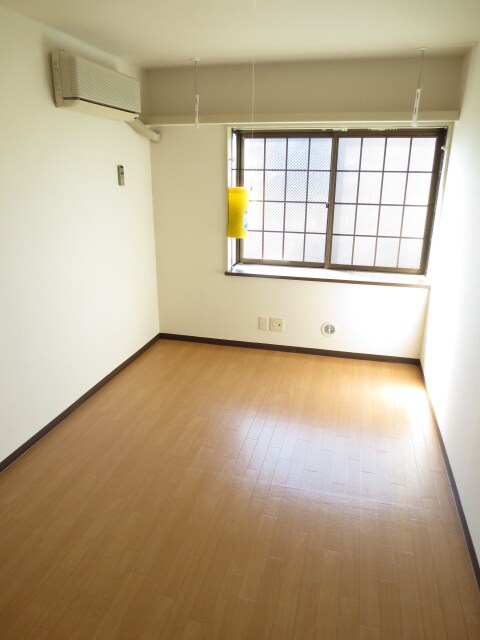 居室 リュ－デスハイムＡ・Ｂ