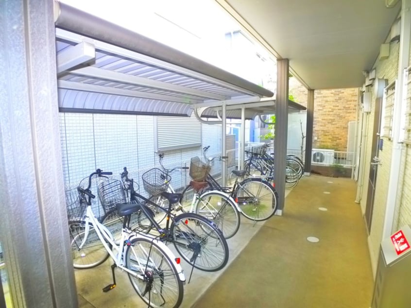 駐輪場 Ｌｕｉｓ.g