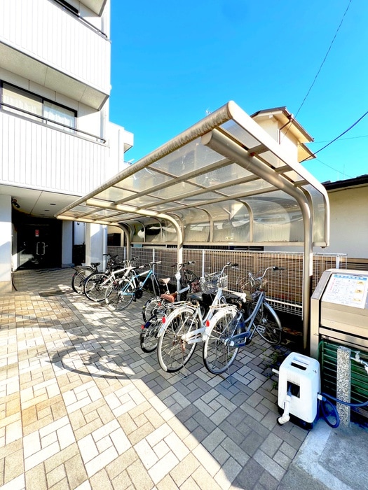 駐輪場 クオリティライフ慶
