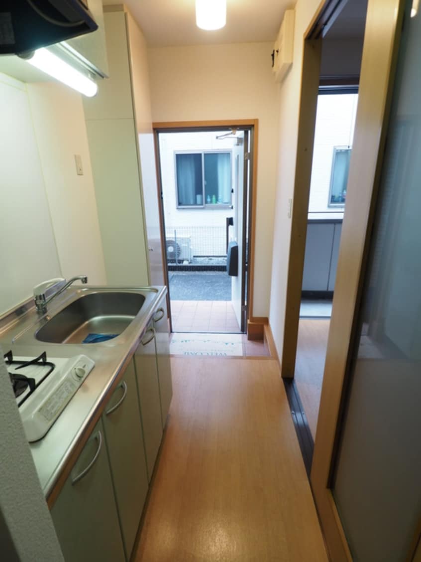 廊下 Js court(ｼﾞｴｲｽﾞｺ-ﾄ)