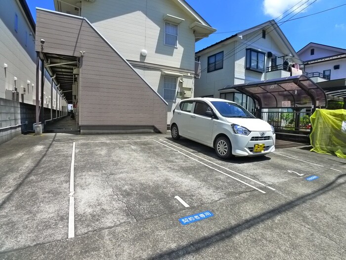駐車場 クリスタルサウザンド