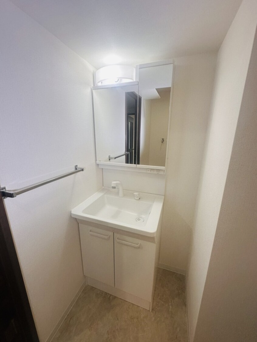 洗面 エル　パラドール