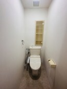 トイレ エル　パラドール