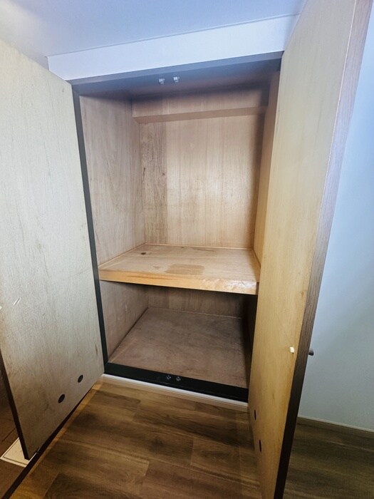 収納 エル　パラドール