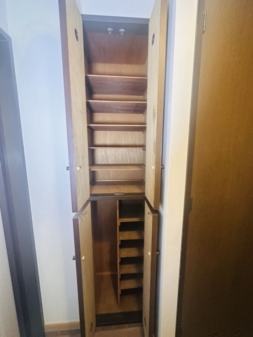 靴箱 エル　パラドール