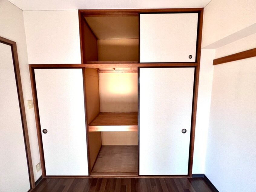 収納 鶴第二マンション