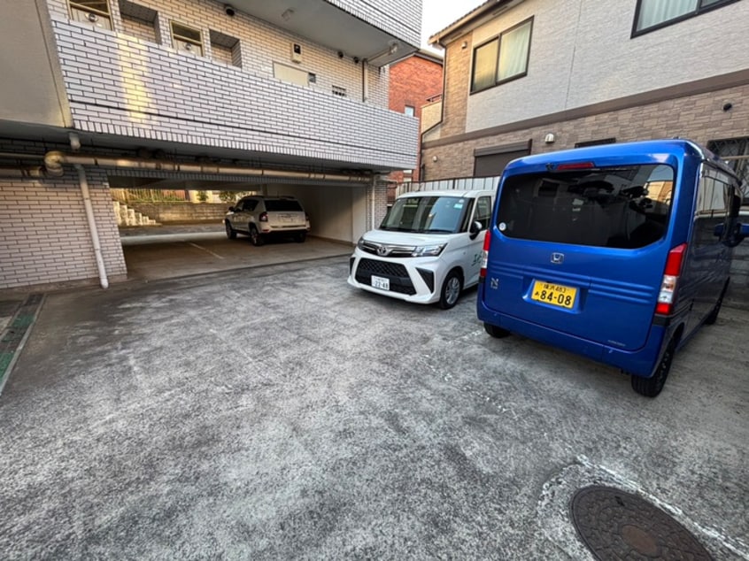 駐車場 鶴第二マンション