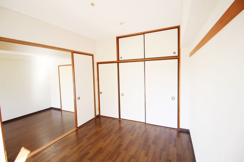 収納 鶴第二マンション