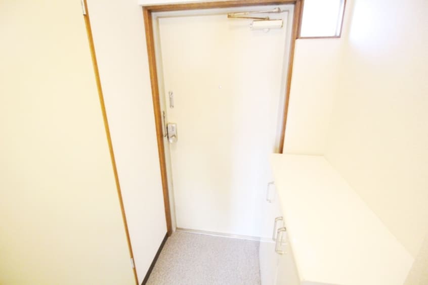 玄関 鶴第二マンション