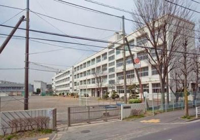 鶴ヶ峰中学校(中学校/中等教育学校)まで450m 鶴第二マンション