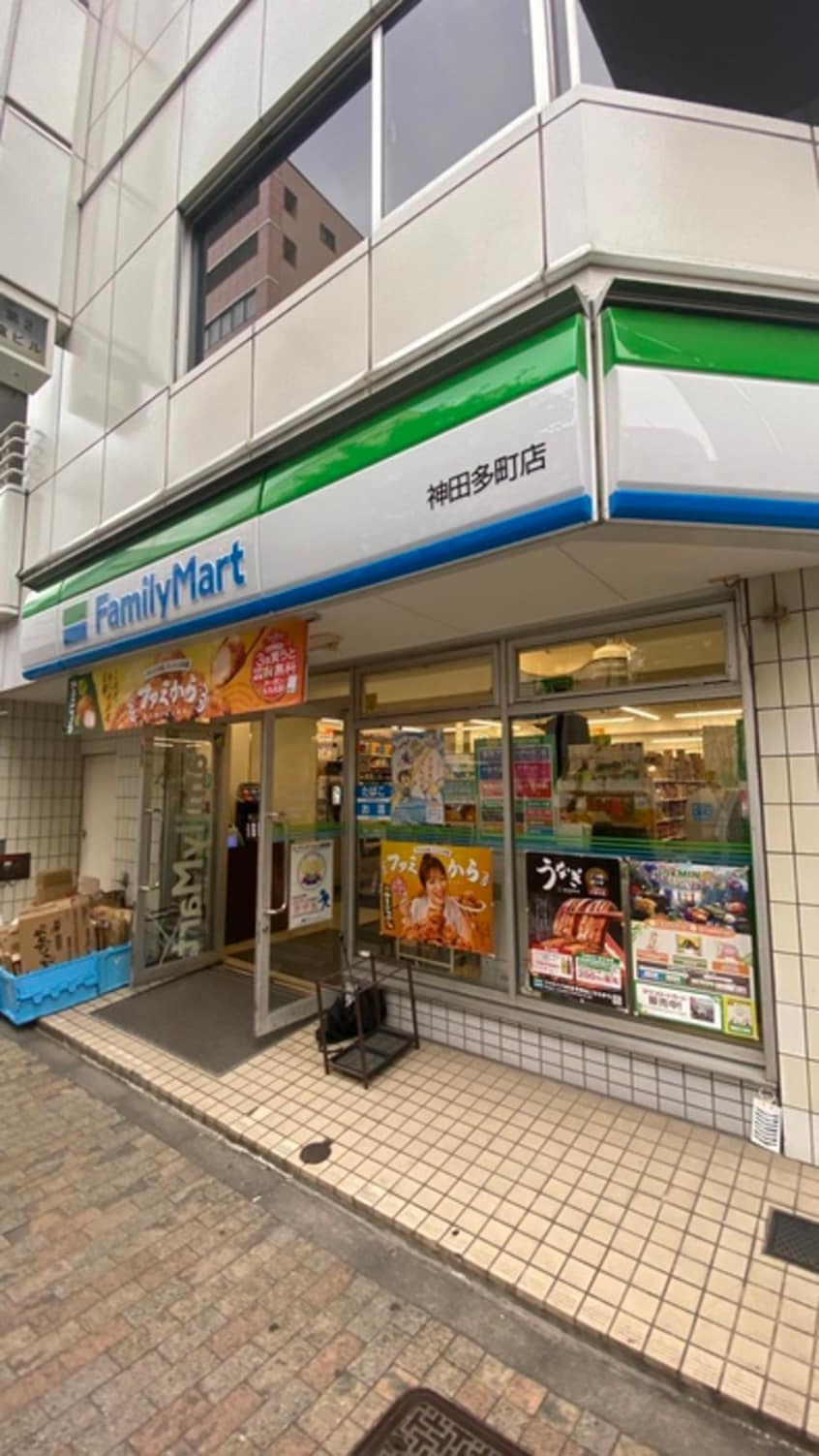 ファミリーマート(コンビニ)まで22m レジディア神田
