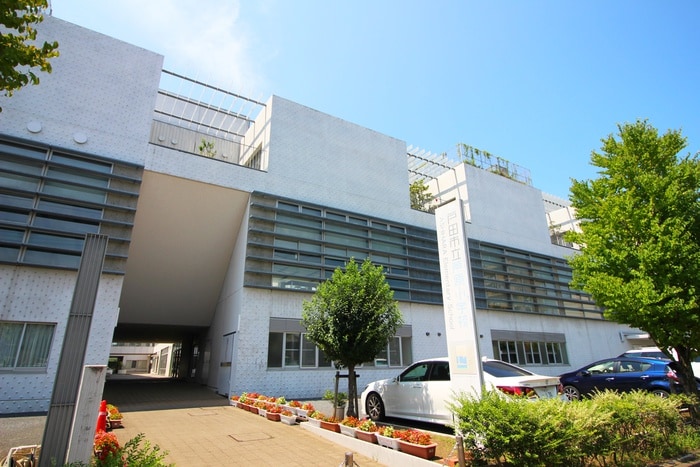 芦原小学校(小学校)まで350m Ｐａｒｒ　Ｍａｒｋ　ＴＯＤＡ