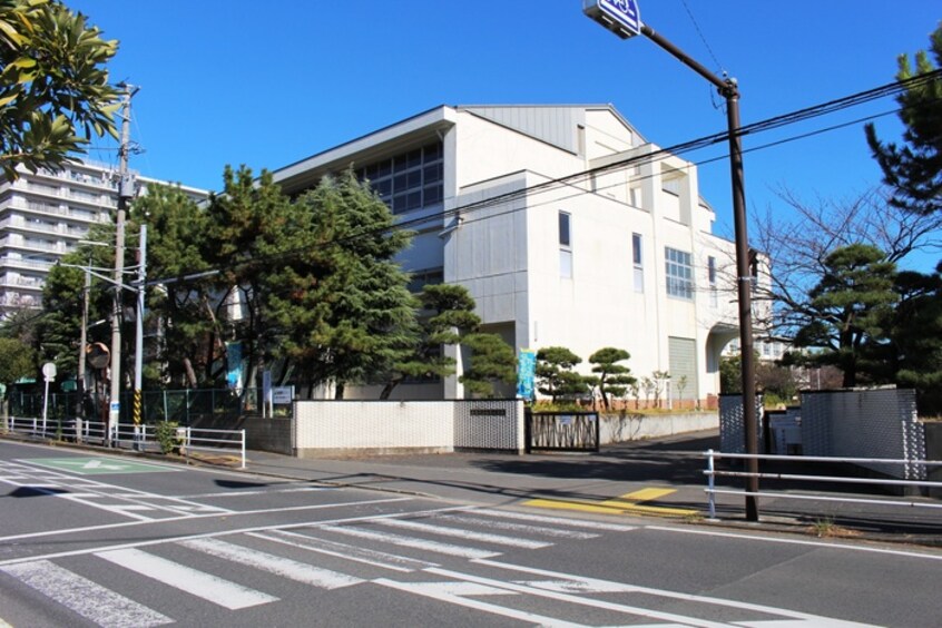 松原小学校(小学校)まで419m ファミ－ユ中堂Ａ