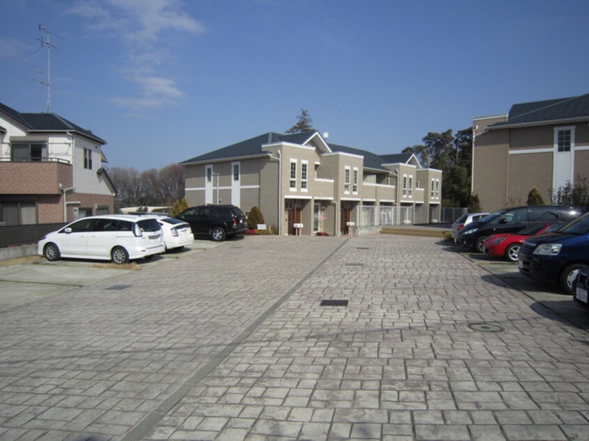 駐車場 リマ－レソプラ弐番館