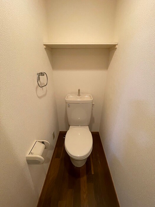 トイレ プリムヴｪール弐番館