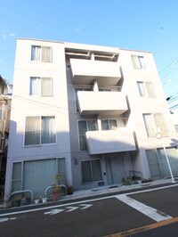ﾍﾞﾙ･ﾗｺﾝﾄ